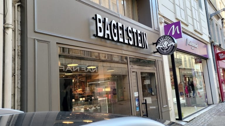 bagelstein enseigne lumineuse eclairage arriere bloc led landes bordeaux arcachon merignac niort vannes vienne lyon