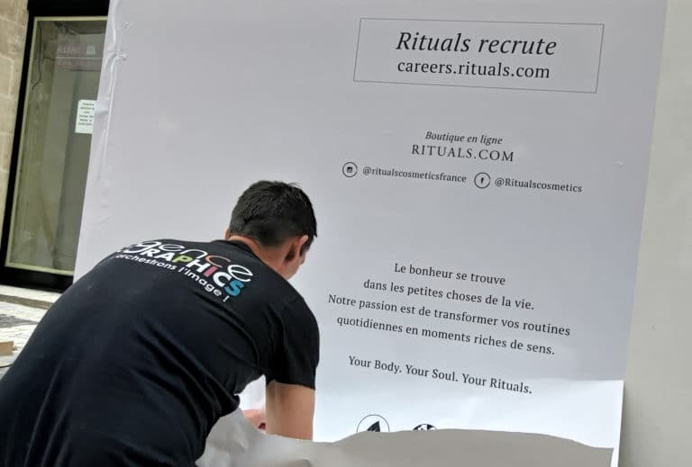 adhesifs palissade pose visuel impression conception bordeaux paris nantes niort la rochelle tarbes pau biarritz