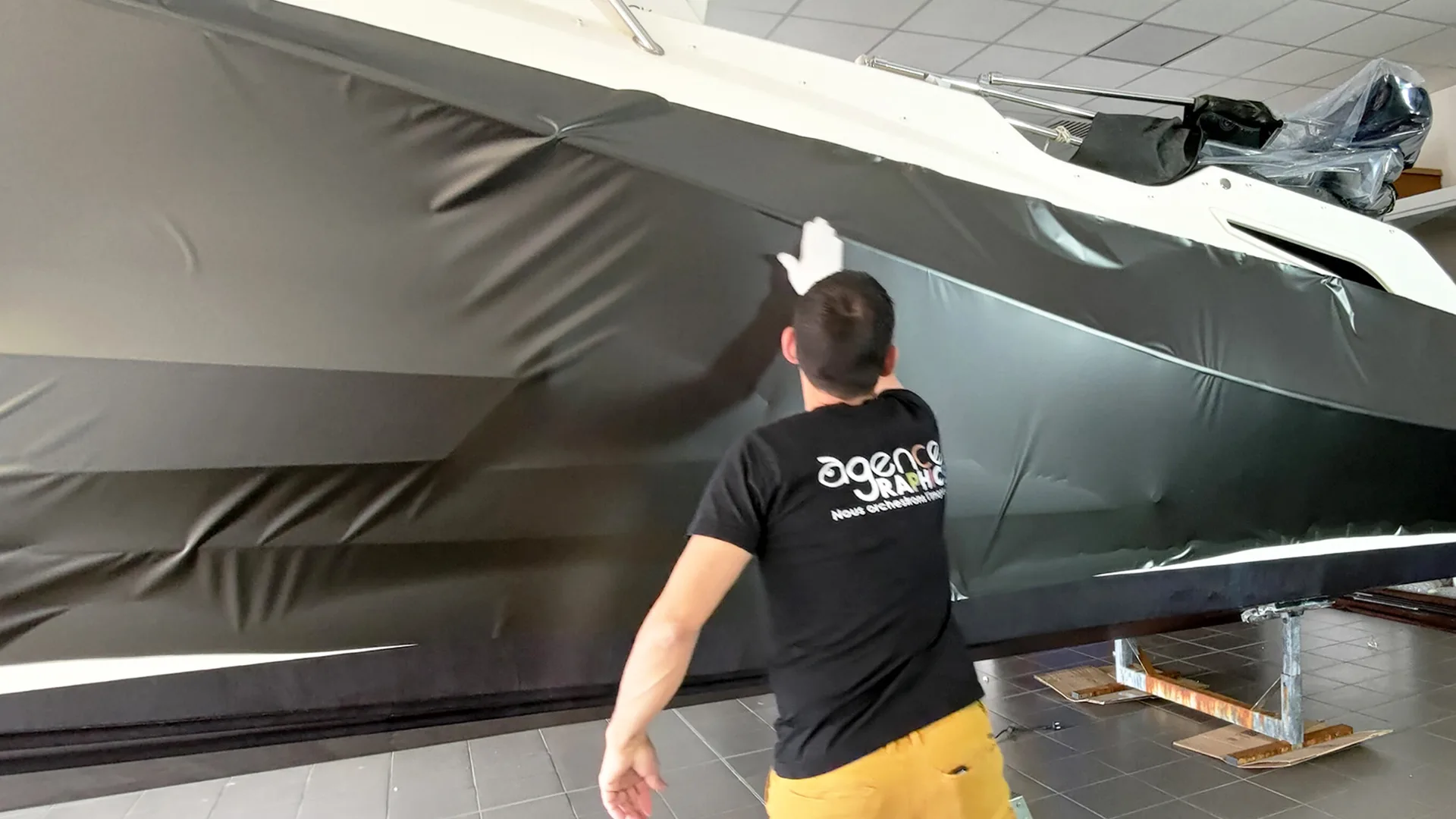 Lire la suite à propos de l’article wrapping – Covering Bateau QuickSilver