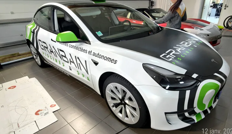 semi covering total wrapping covering tesla 3 arlon decoration marseille bordeaux arcachon bayonne pau perpignan toulon cannes nice toulouse paris